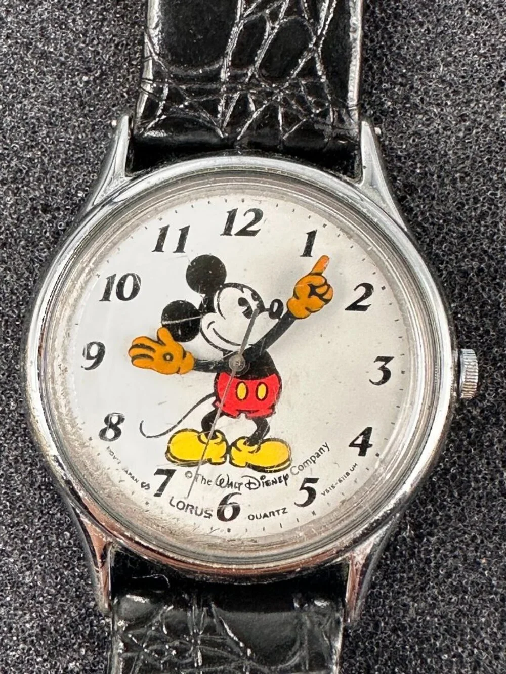 Lorus Mickey Mouse Watch Women Silver Tone Patent Leather Band New Battery